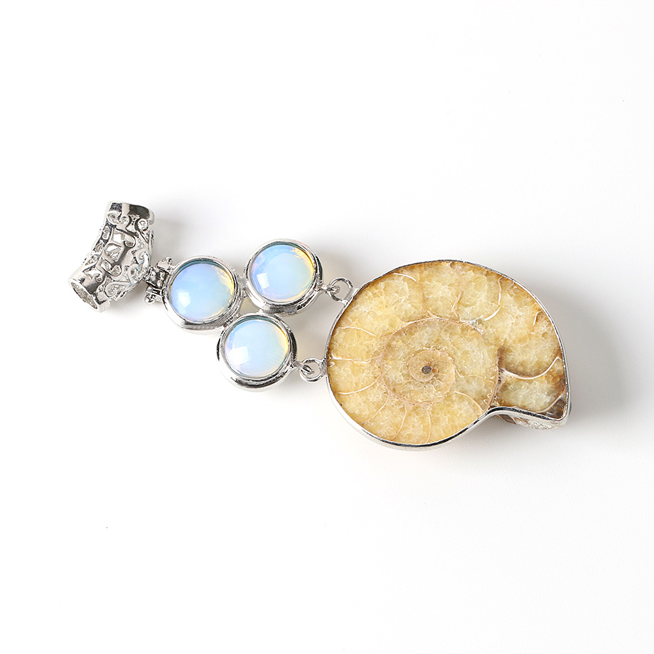 Pendentif en Opale "Créativité & Spontanéité" - Coquillage