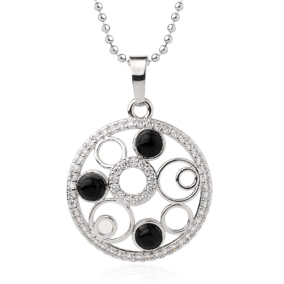 Chaîne et son Pendentif en Onyx "Stabilité & Maîtrise de soi"