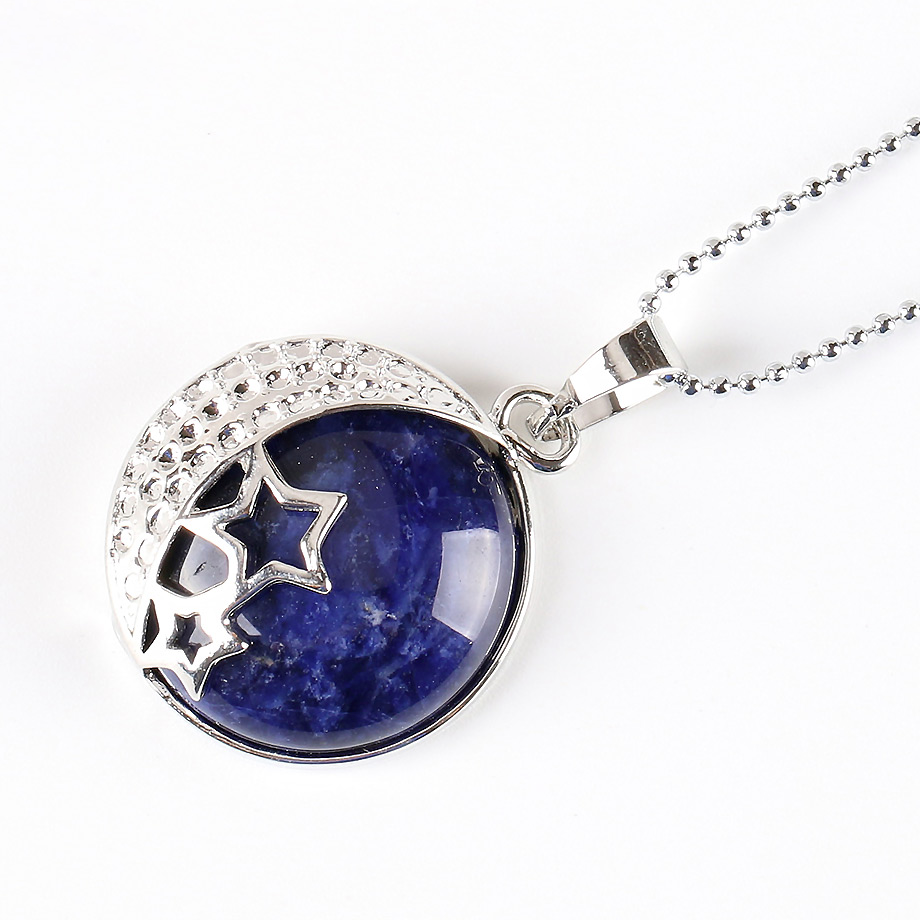 Chaîne et son Pendentif Reiki en Sodalite "Humilité & Courage" - Lune étoilée
