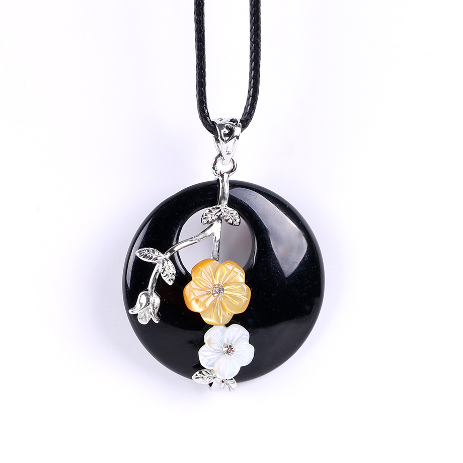 Cordon et son Pendentif Reiki en Agate noire "Persévérance & Protection" - Fleur