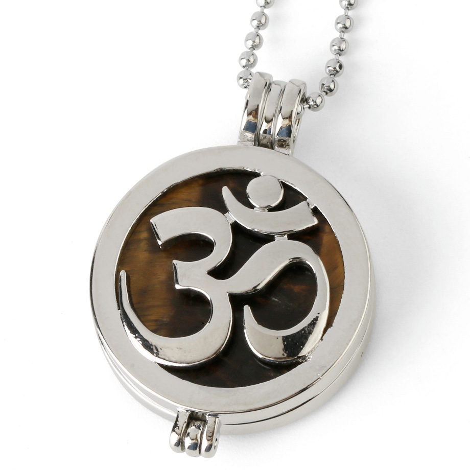 Chaîne et son Pendentif Reiki en Oeil de tigre "Courage & Audace" - Om