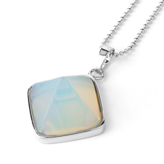 Chaîne et son Pendentif Reiki en Opale "Créativité & Spontanéité" - Pyramide